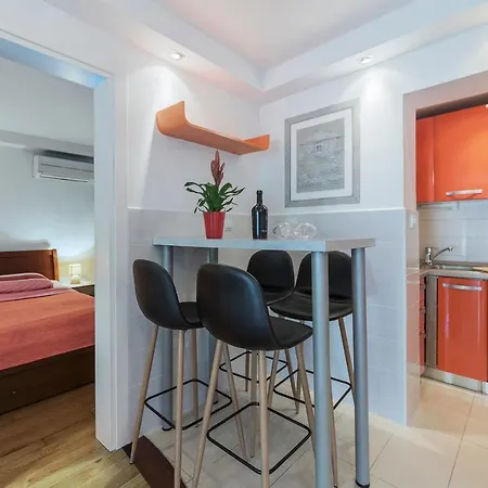 Lungomare Apartment